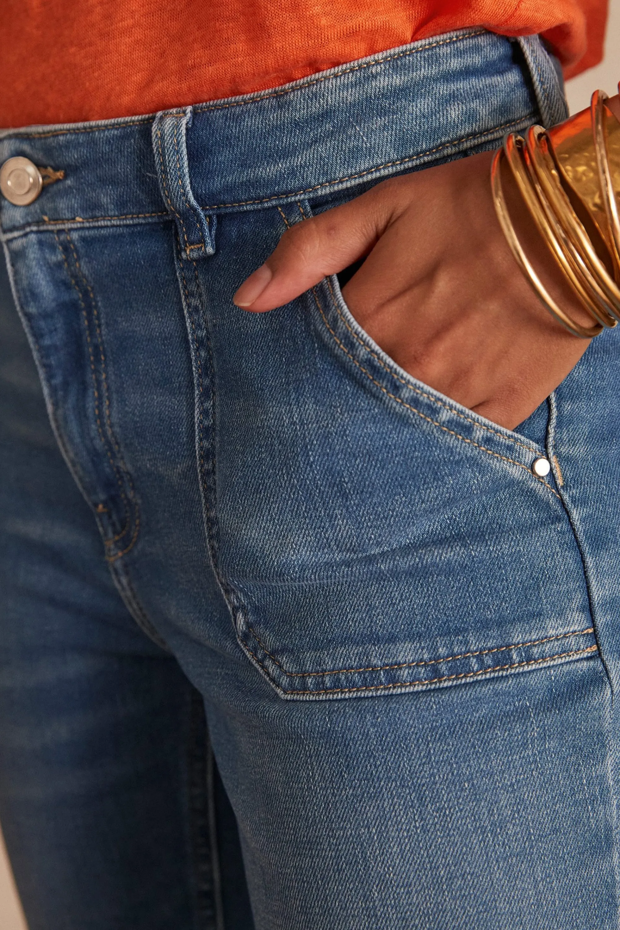 Maison 123 Jeans We Care>Jean chino NALLA Produit labellisé We Care mettant en avant l'utilisation de matières plus responsables et la valorisation de la production locale DELAVE CLAIR