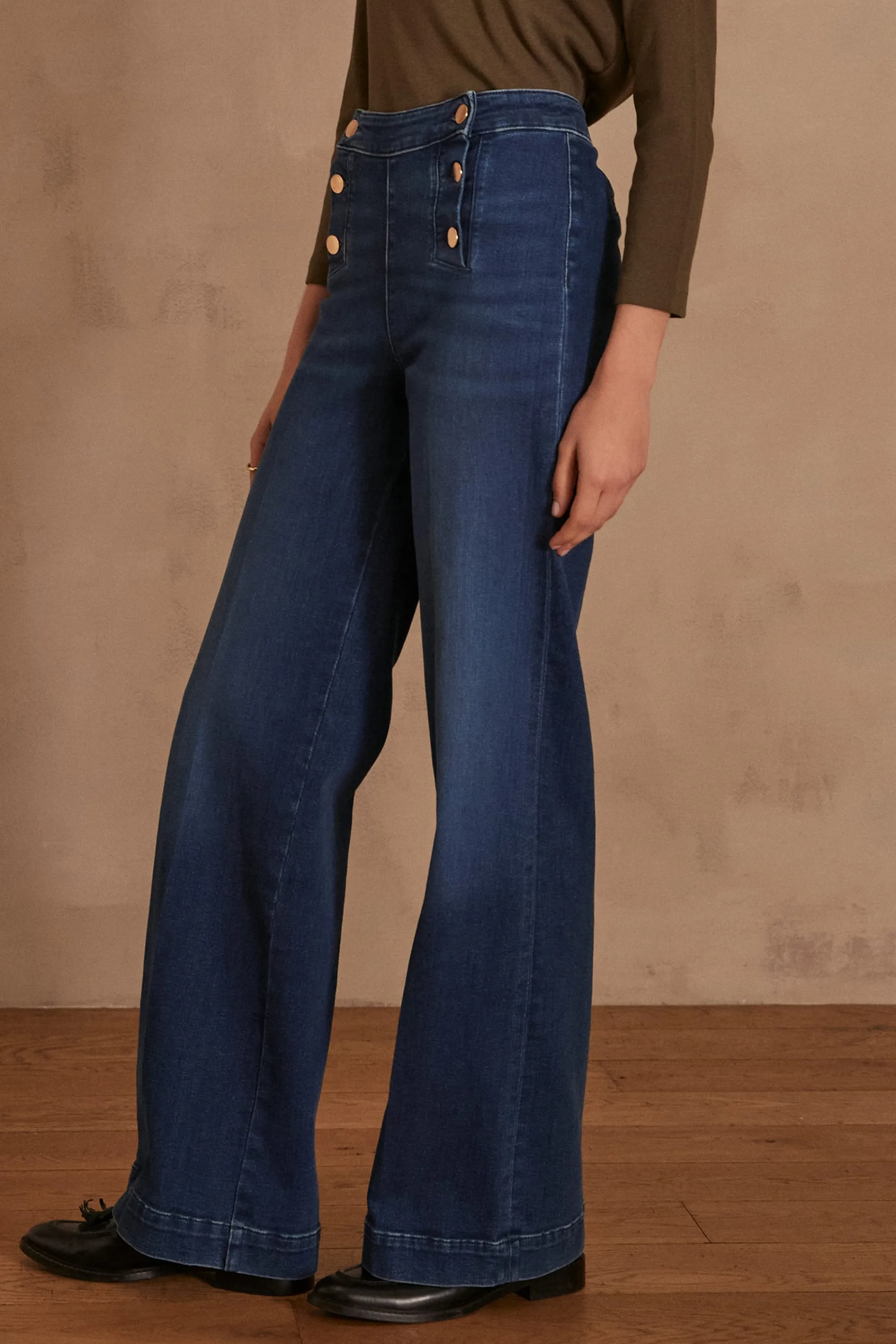 Maison 123 Jeans We Care | Jeans Taille Haute>Jean large OXAN Produit labellisé We Care mettant en avant l'utilisation de matières plus responsables et la valorisation de la production locale INDIGO