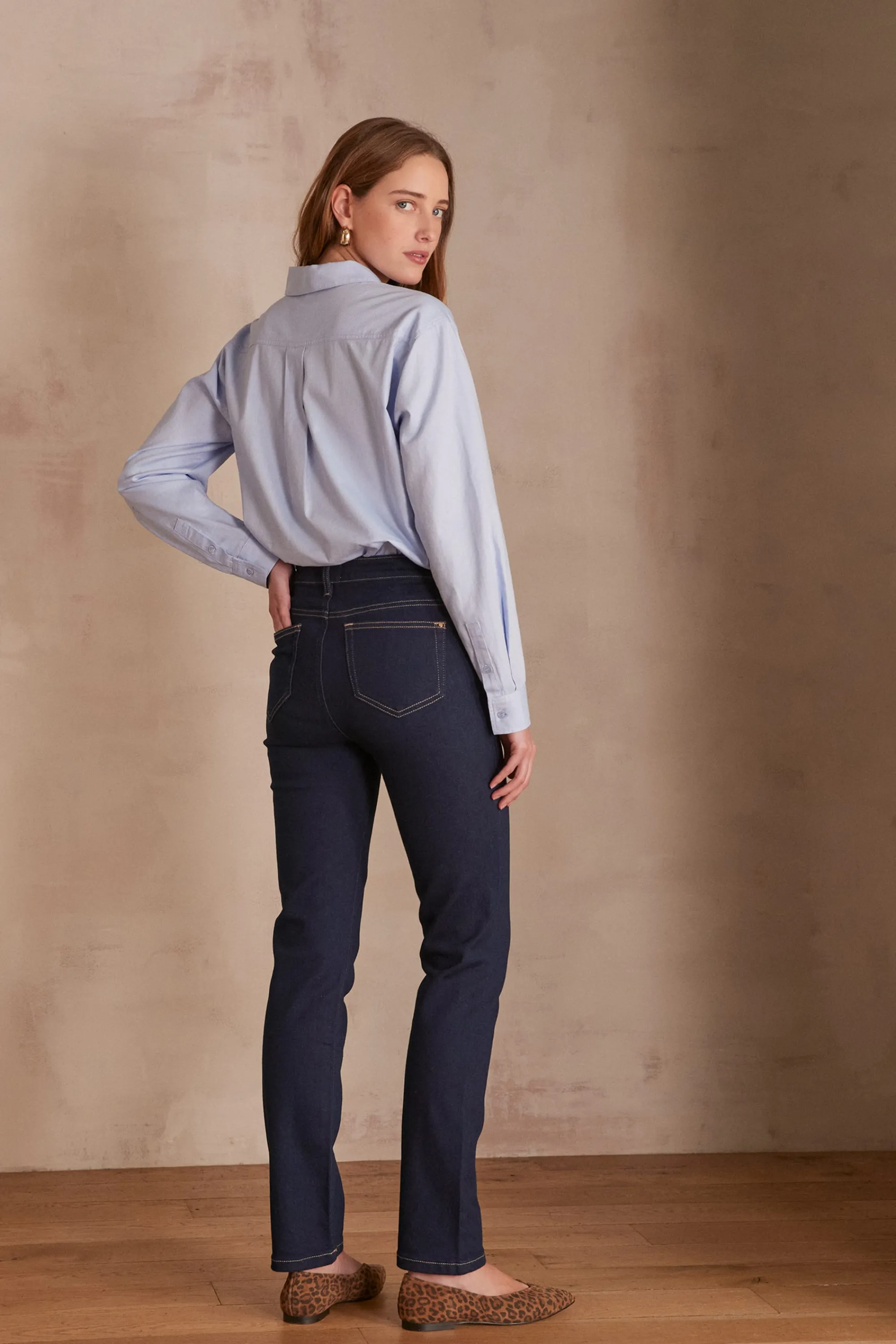 Maison 123 Jeans We Care | Jeans Droits>Jean SONIA Produit labellisé We Care mettant en avant l'utilisation de matières plus responsables et la valorisation de la production locale CELADON