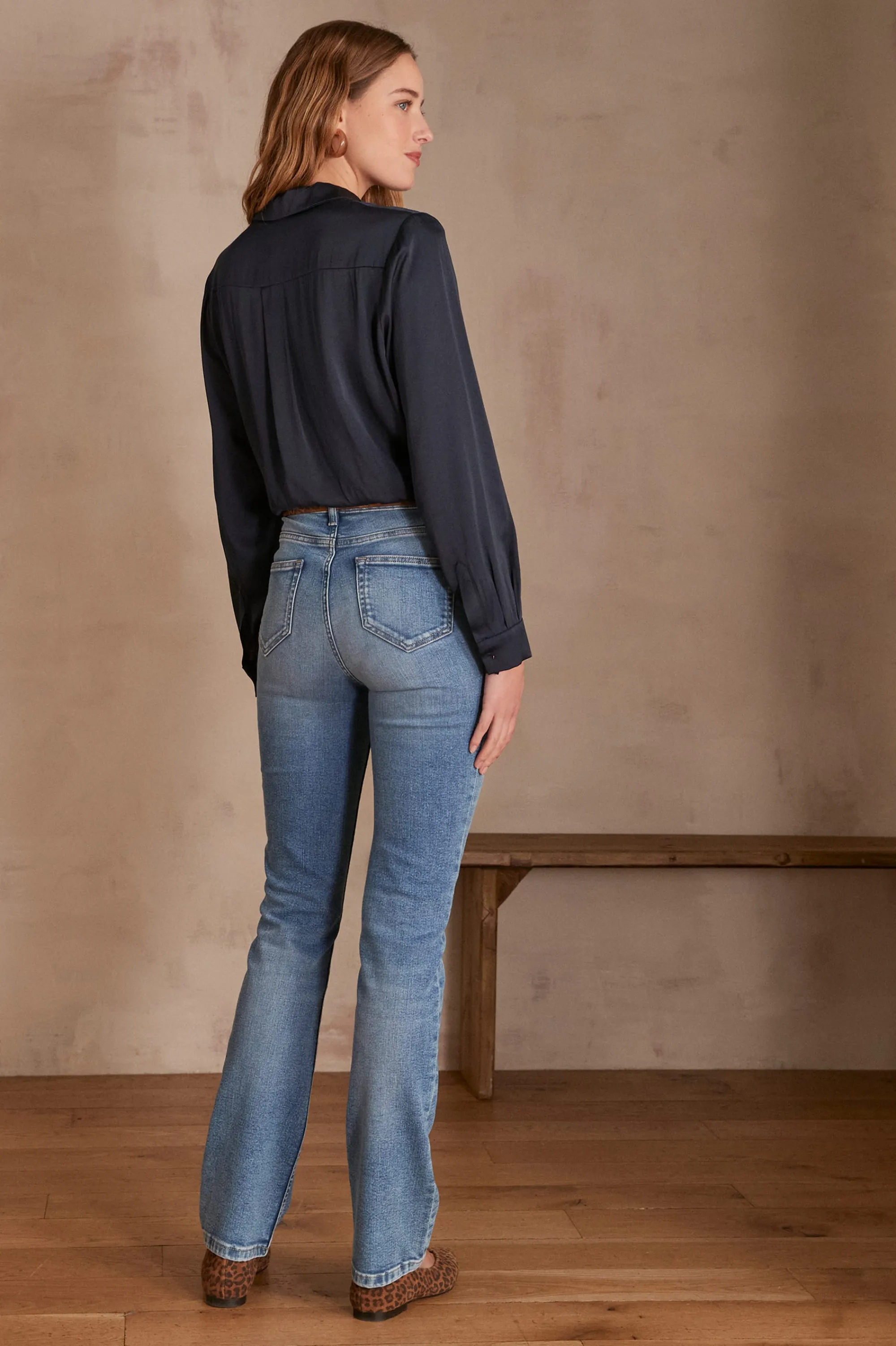 Maison 123 Jeans We Care | Jeans Droits>Jean SONIA Produit labellisé We Care mettant en avant l'utilisation de matières plus responsables et la valorisation de la production locale DELAVE CLAIR