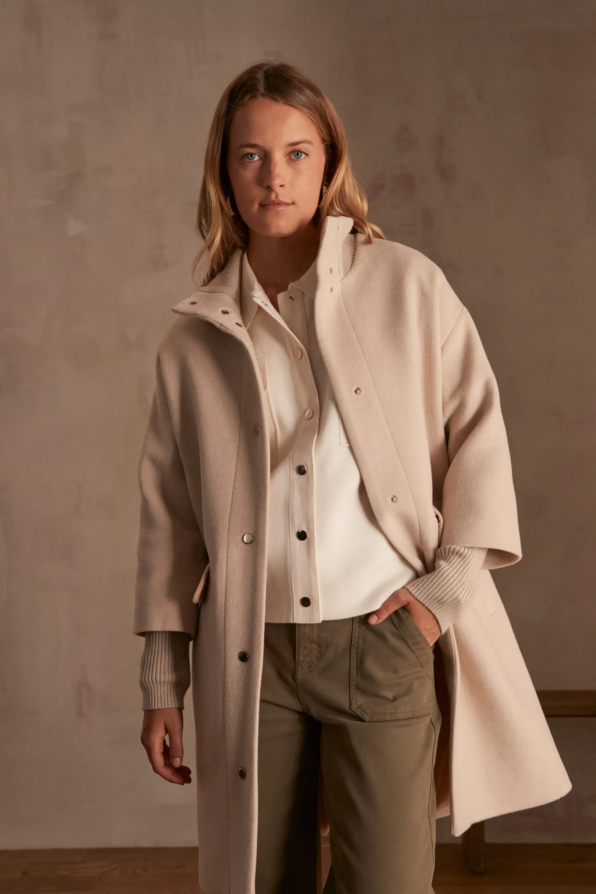 Maison 123 Manteaux Longs | Manteaux En Laine>Manteau en laine MAGDA Produit labellisé We Care mettant en avant l'utilisation de matières plus responsables et la valorisation de la production locale BEIGE