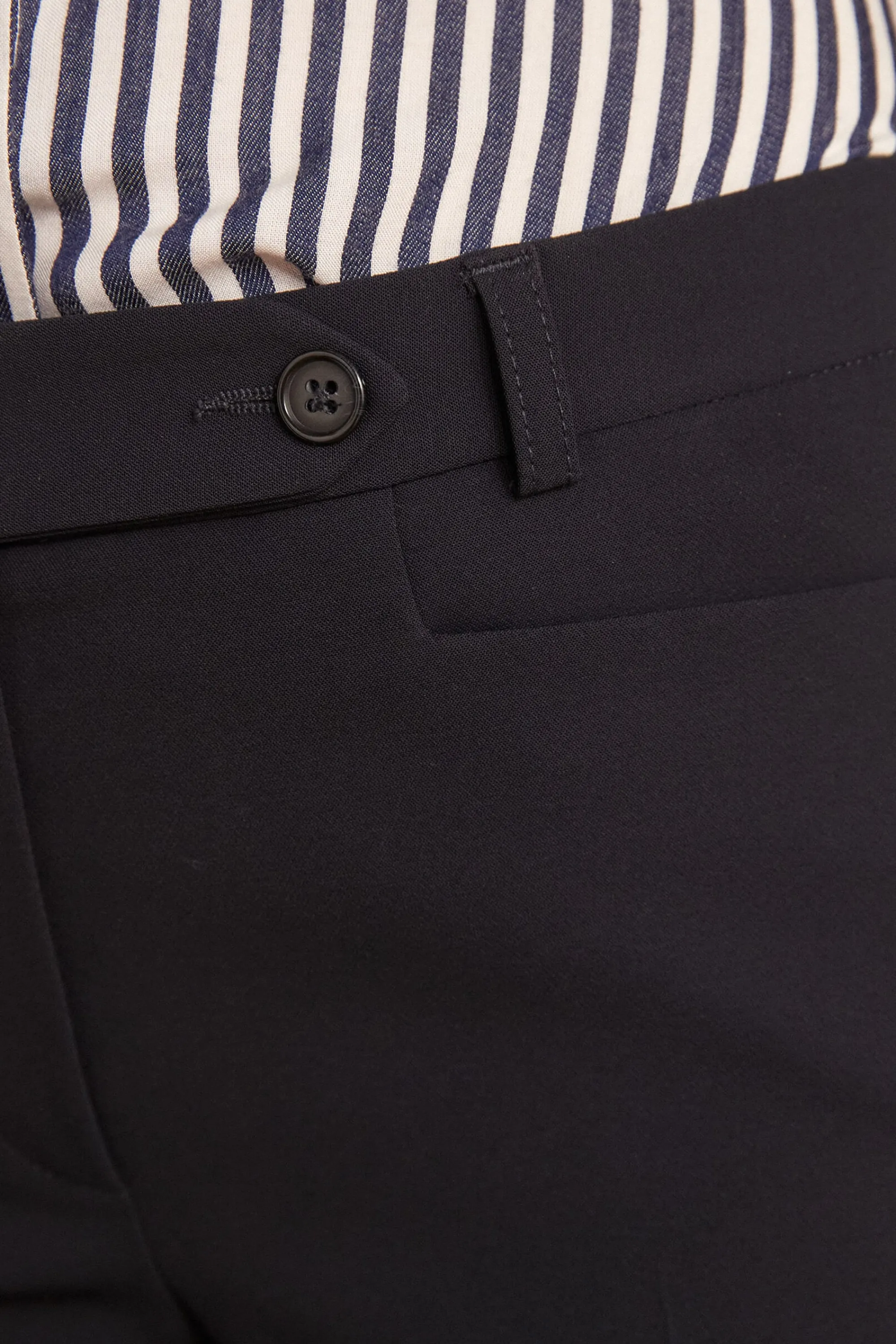 Maison 123 Pantalons De Tailleur | Tailleurs>Pantalon cigarette Valero Produit labellisé We Care mettant en avant l'utilisation de matières plus responsables et la valorisation de la production locale MARINE